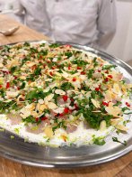 Carpaccio van zeebaars  met yoghurt